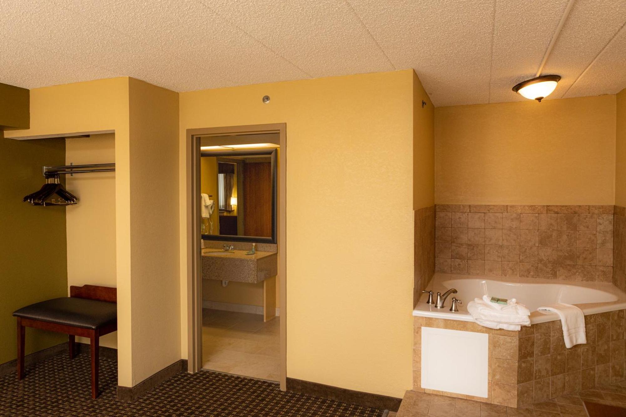 Best Western Executive Inn Kenosha - Pleasant Prairie Екстер'єр фото
